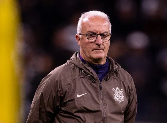 FALA, PROFESSOR! Dorival reconhece desafios, mas garante Corinthians forte no Brasileirão