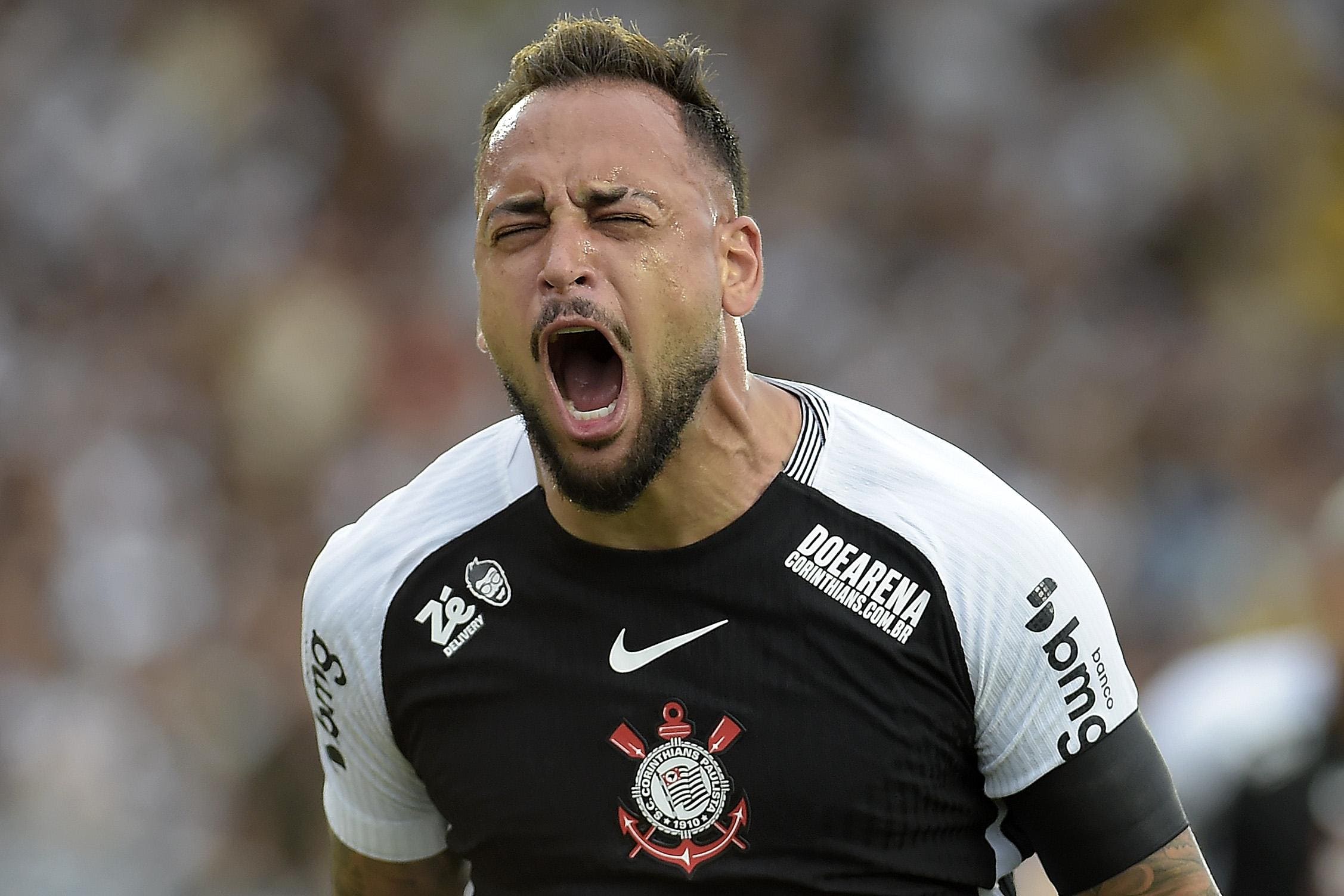 Corinthians vence Vasco e se distancia da zona de rebaixamento no Brasileiro