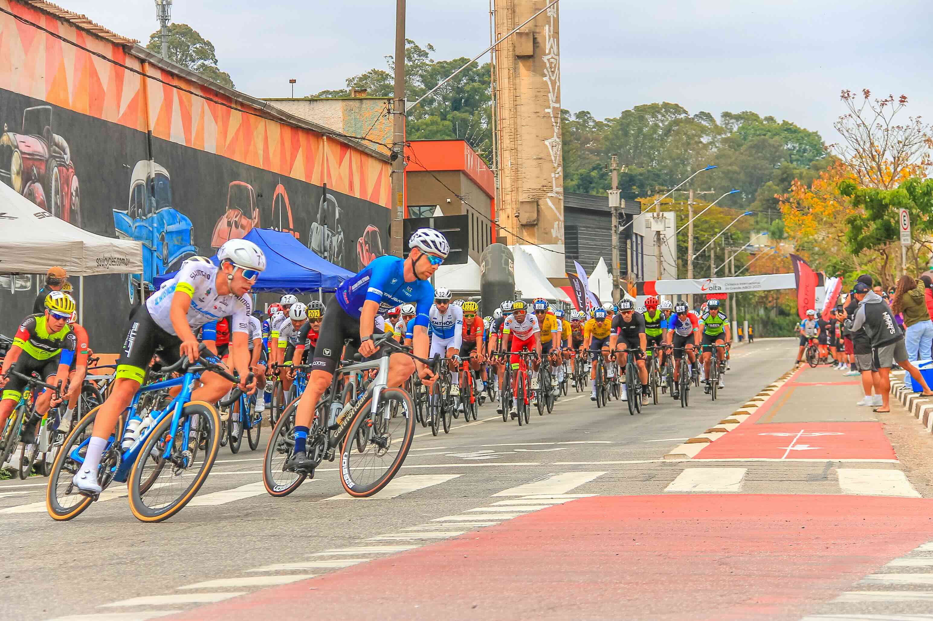 Kacio Freitas e Carolina Alves vencem elite da 26ª Volta Ciclística do Grande ABCD