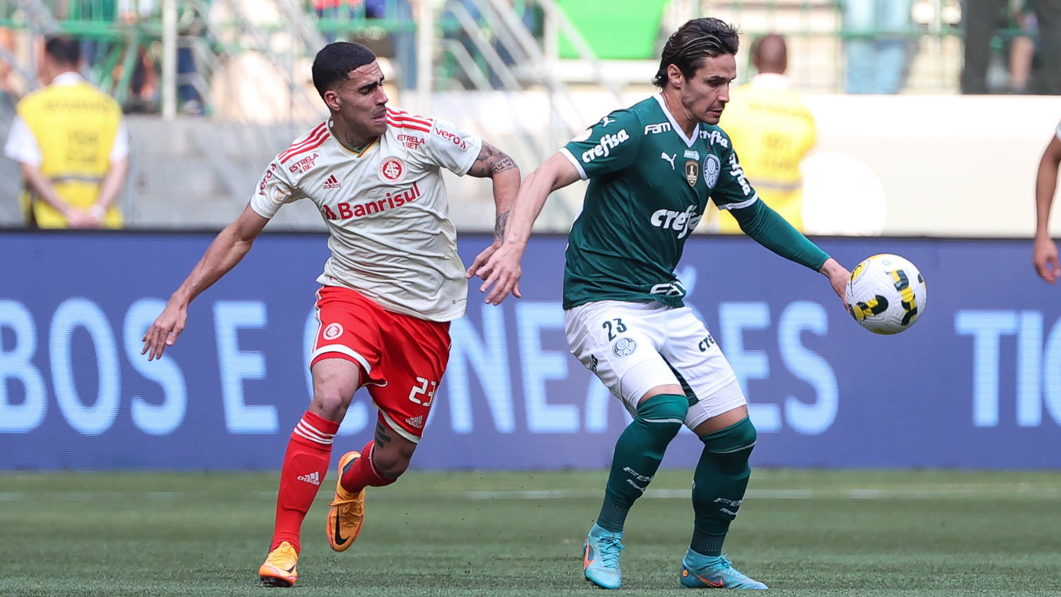 CONFRONTO DURO! Palmeiras busca manter tabu contra o Internacional no sábado!