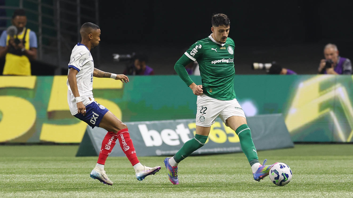 Bahia e Palmeiras: saiba onde assistir ao duelo no Brasileirão