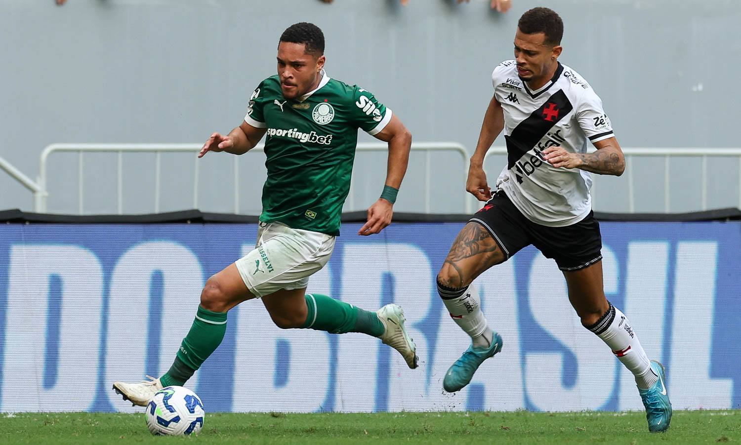 Palmeiras x Vasco pelo Brasileirão: onde assistir ao vivo, estatísticas, histórico e escalações