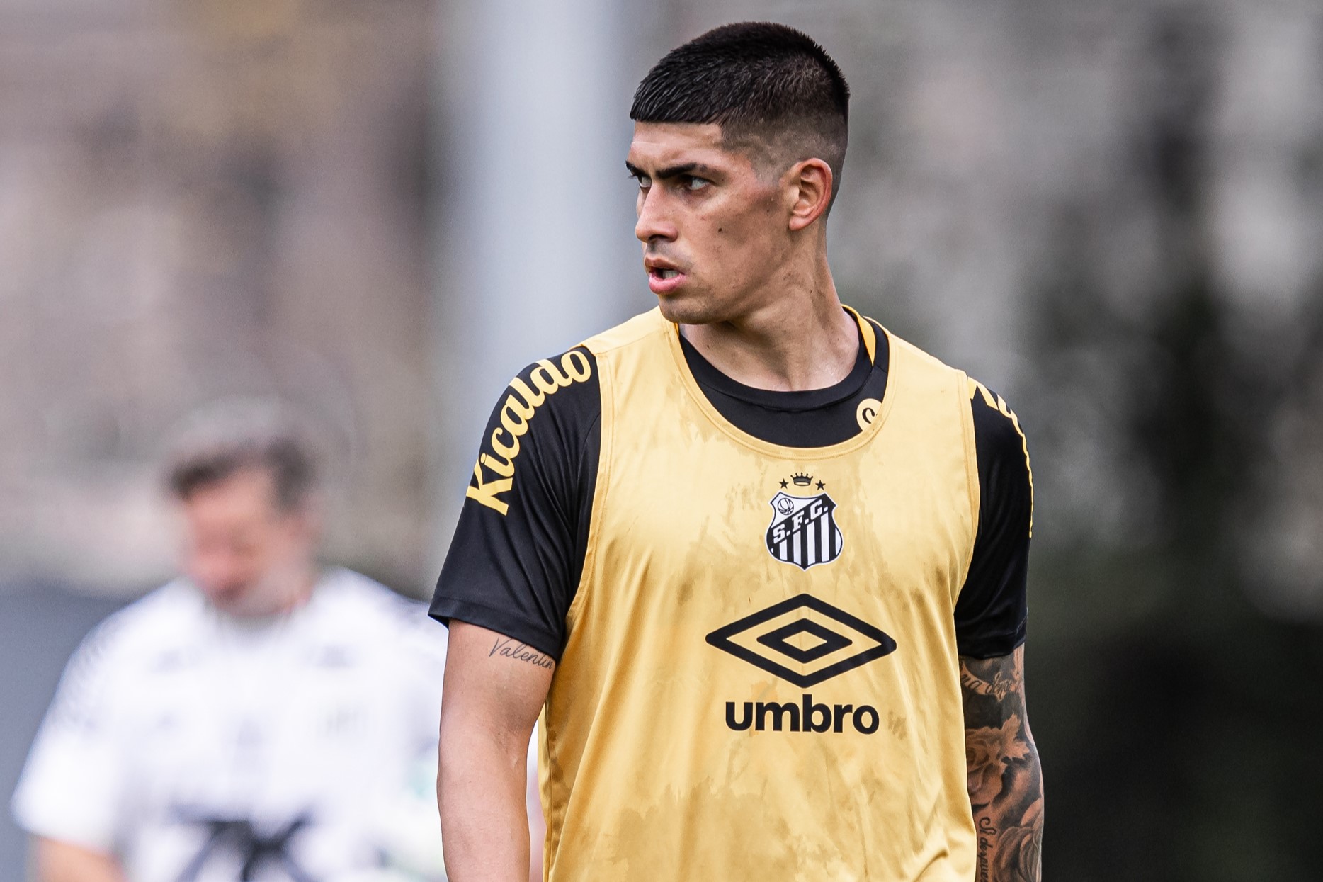 Após parceria com James, Frías quer ajudar Neymar no Santos: 