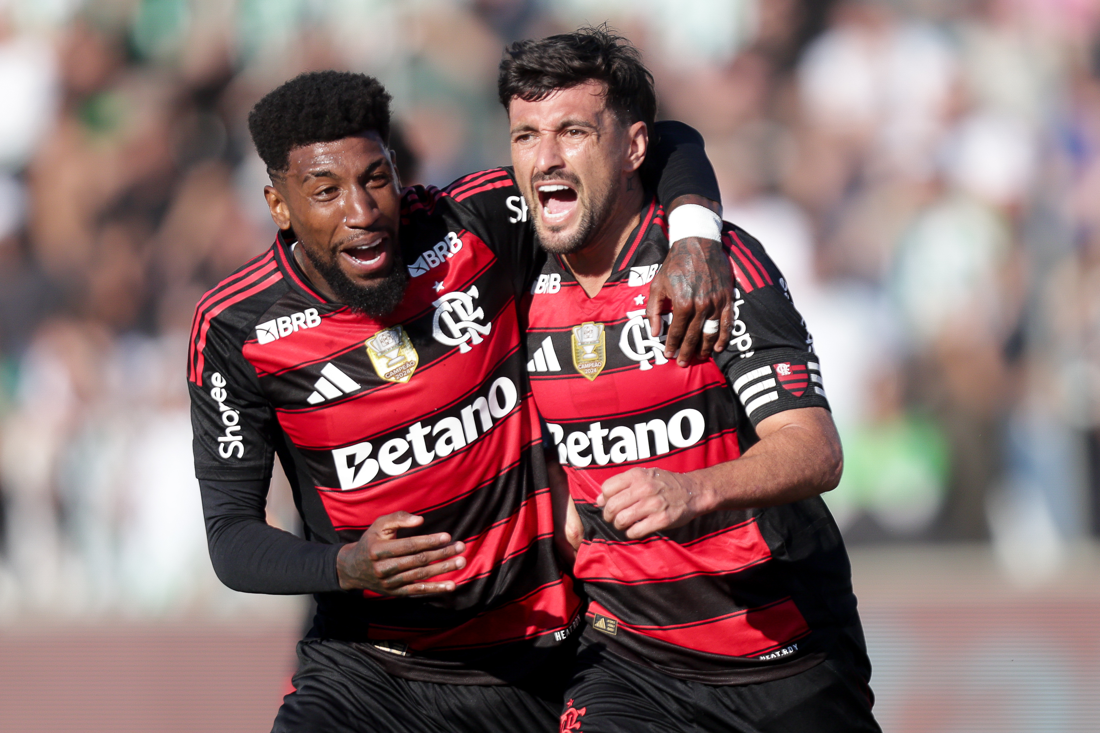 Flamengo derrota Juventude e assegura liderança no Campeonato Brasileiro