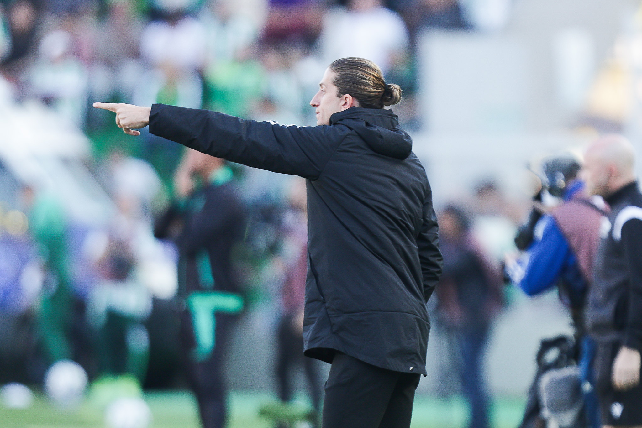 Filipe Luís destaca vitória do Flamengo em Porto Alegre e analisa próximo jogo na Libertadores