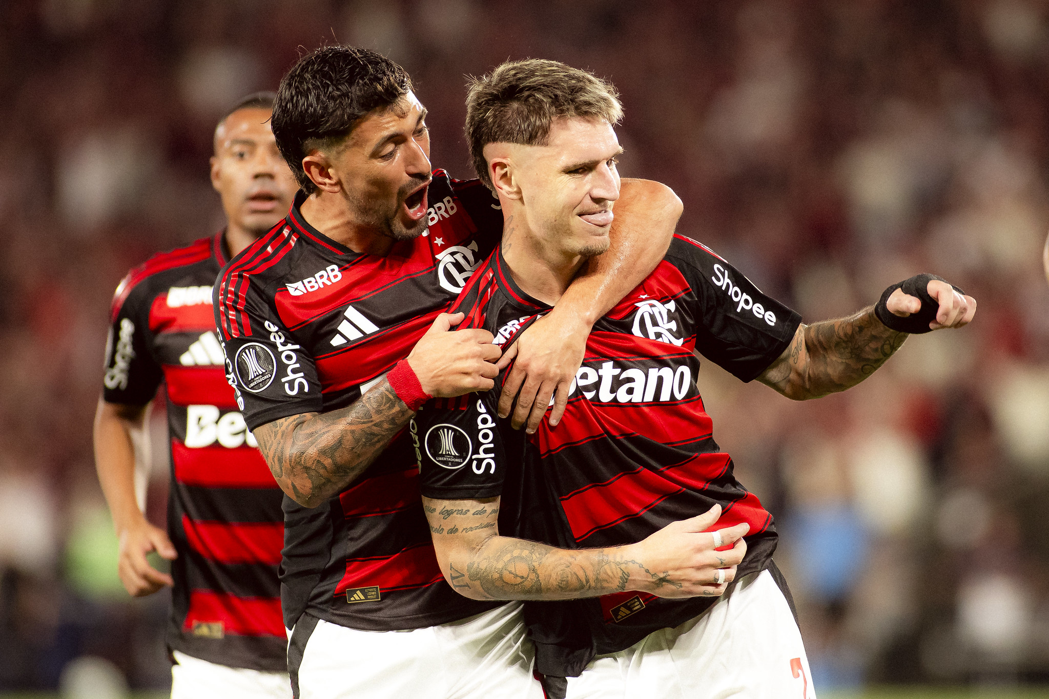 Flamengo brilha em vitória sobre Estudiantes na Libertadores: melhores momentos