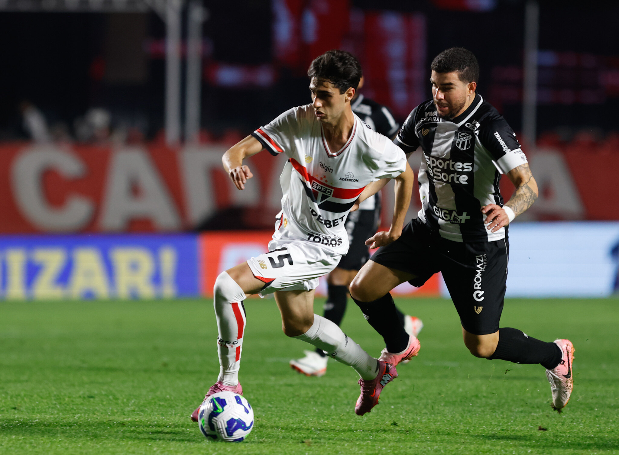 Rodriguinho tem sua maior sequência de jogos no São Paulo, mas ainda ...