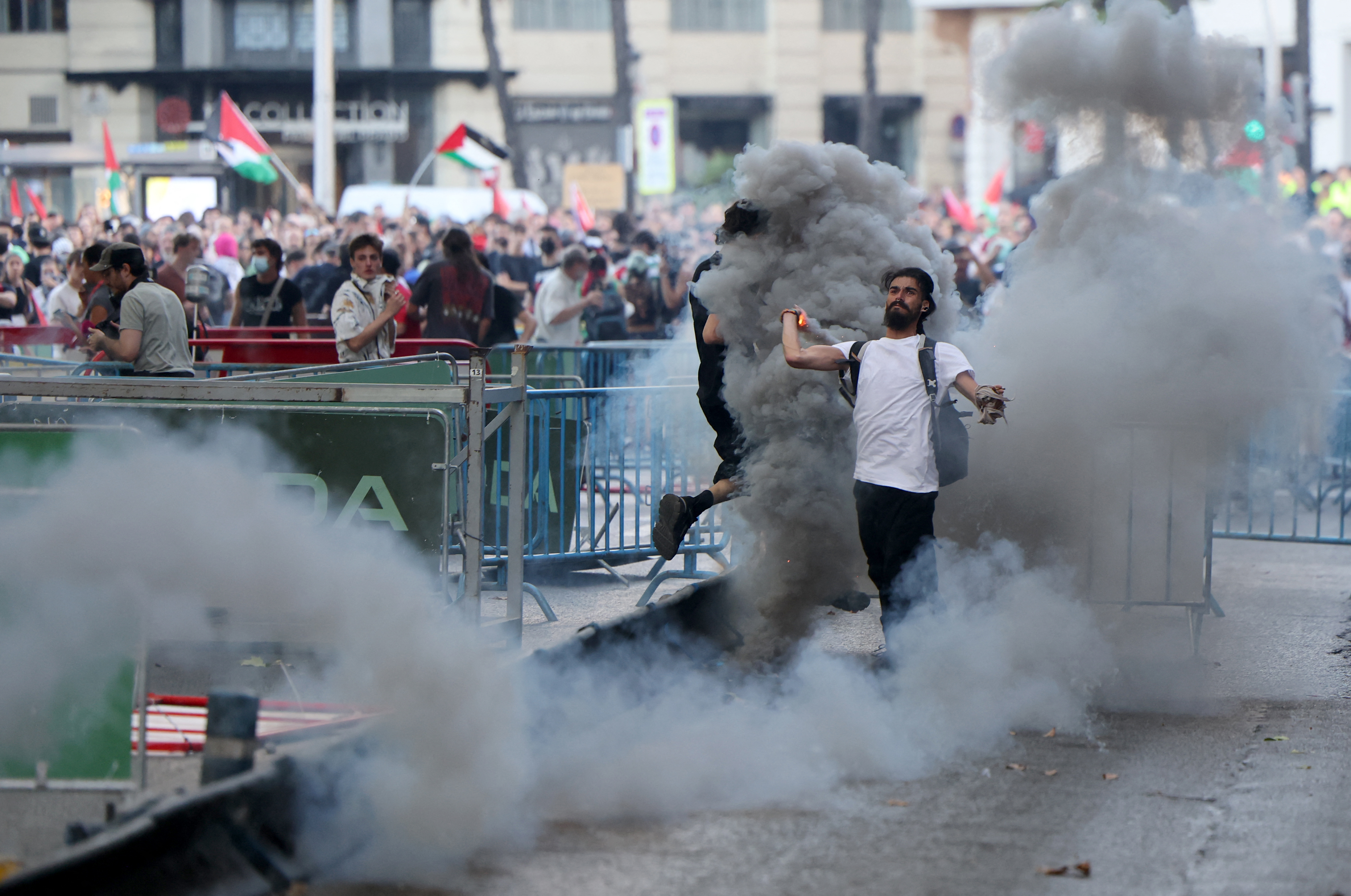 Última etapa da Volta da Espanha é suspensa por manifestações pró-Palestina