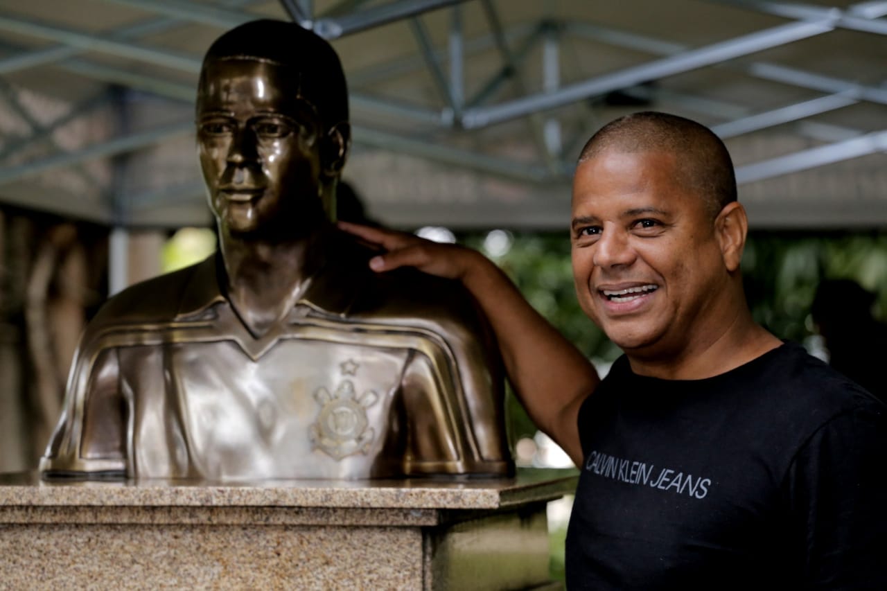 Marcelinho analisa desempenho de Dorival e classifica passagem de Memphis como discreta