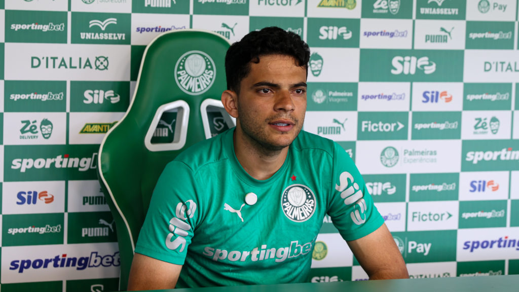 Bruno Rodrigues, do Palmeiras, compartilha expectativa para retorno aos gramados