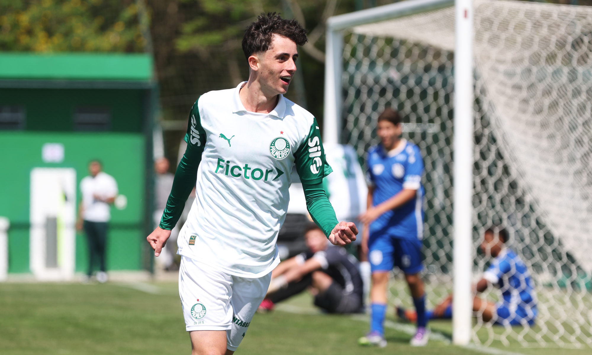 Palmeiras avança às oitavas do Paulista como líder nas categorias sub-15 e sub-17