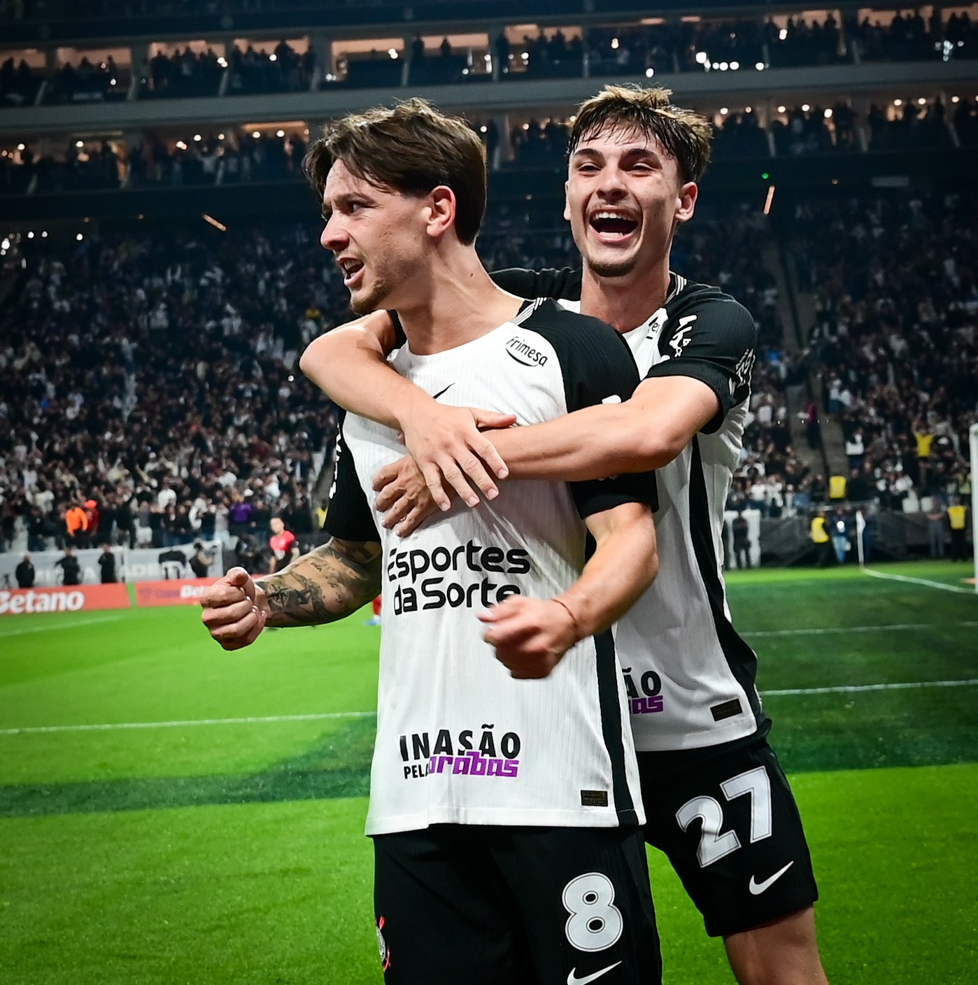 Garro elogia desempenho do Corinthians e destaca classificação como decisiva