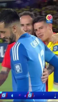 Após classificação da Colômbia, James Rodríguez se emociona no sentado no gramado; veja