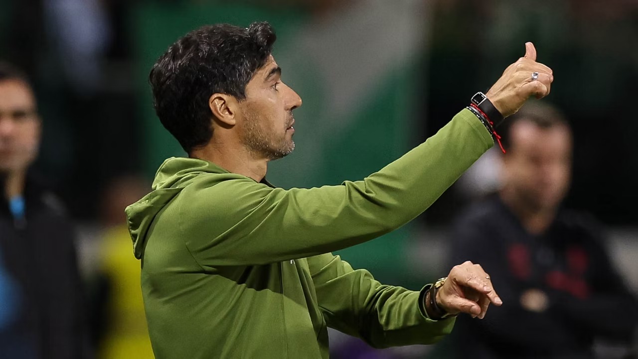 DESEMPENHO HISTÓRICO? Sequência de nove jogos sem derrotas reforça a força do time de Abel.