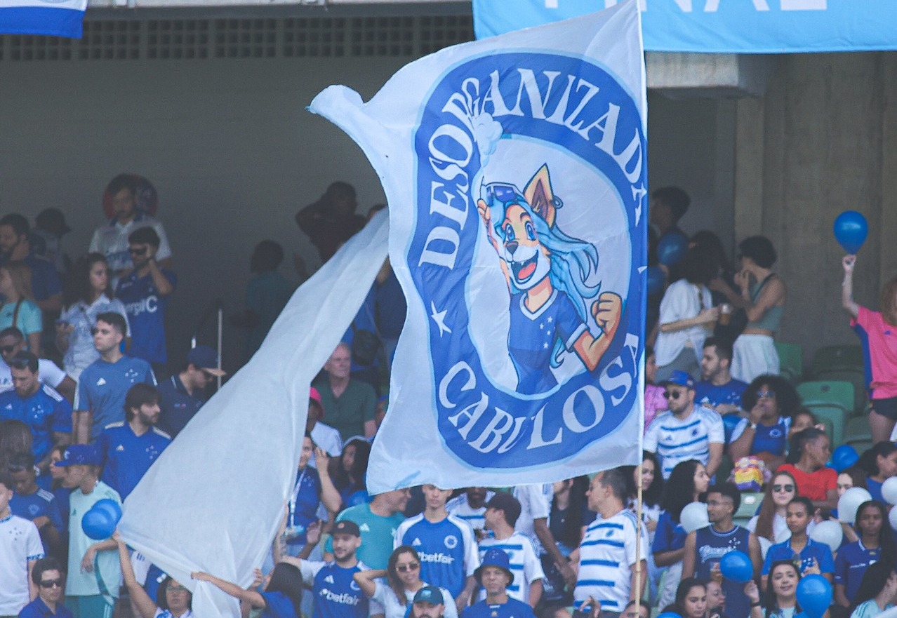 Pedrinho oferece ônibus para torcida organizada do Cruzeiro assistir à final do Brasileirão feminino