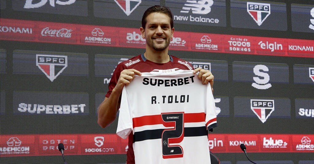 Toloi revela conversa com Crespo e diz poder ajudar São Paulo com experiência europeia