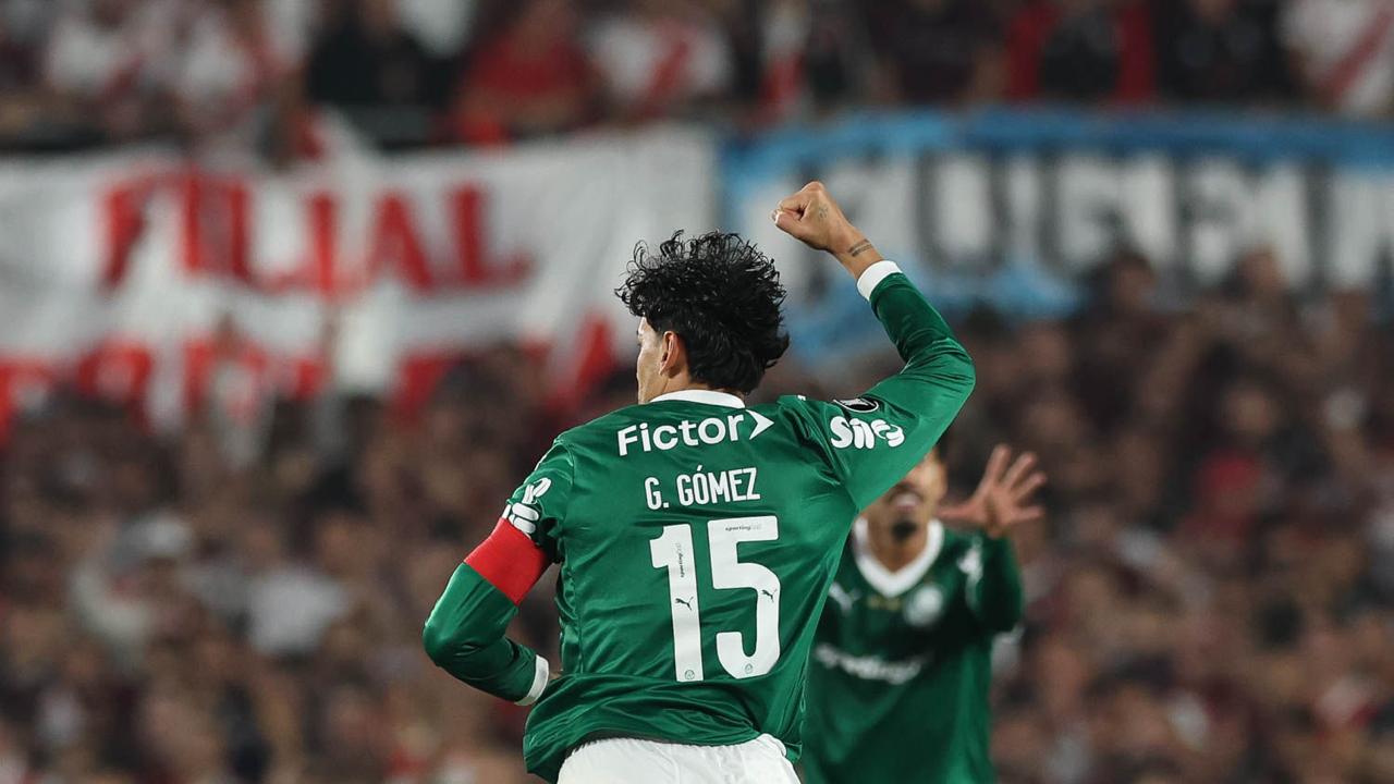 Gómez brilha e Palmeiras derruba invencibilidade do River no Monumental da Libertadores
