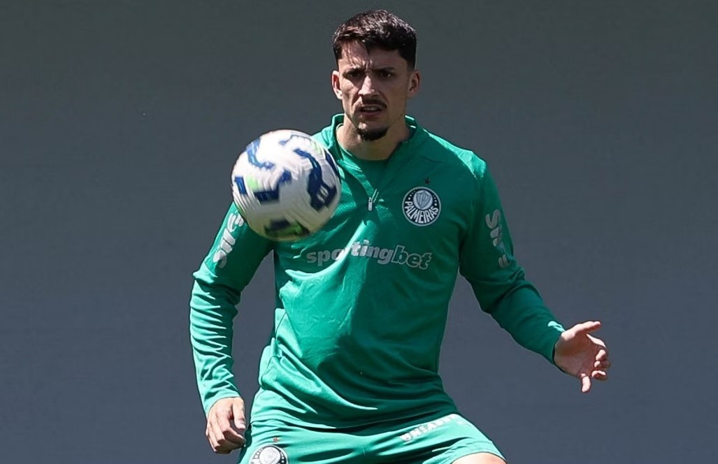 Evangelista e Piquerez preocupam Palmeiras ao saírem com dores no 1° tempo