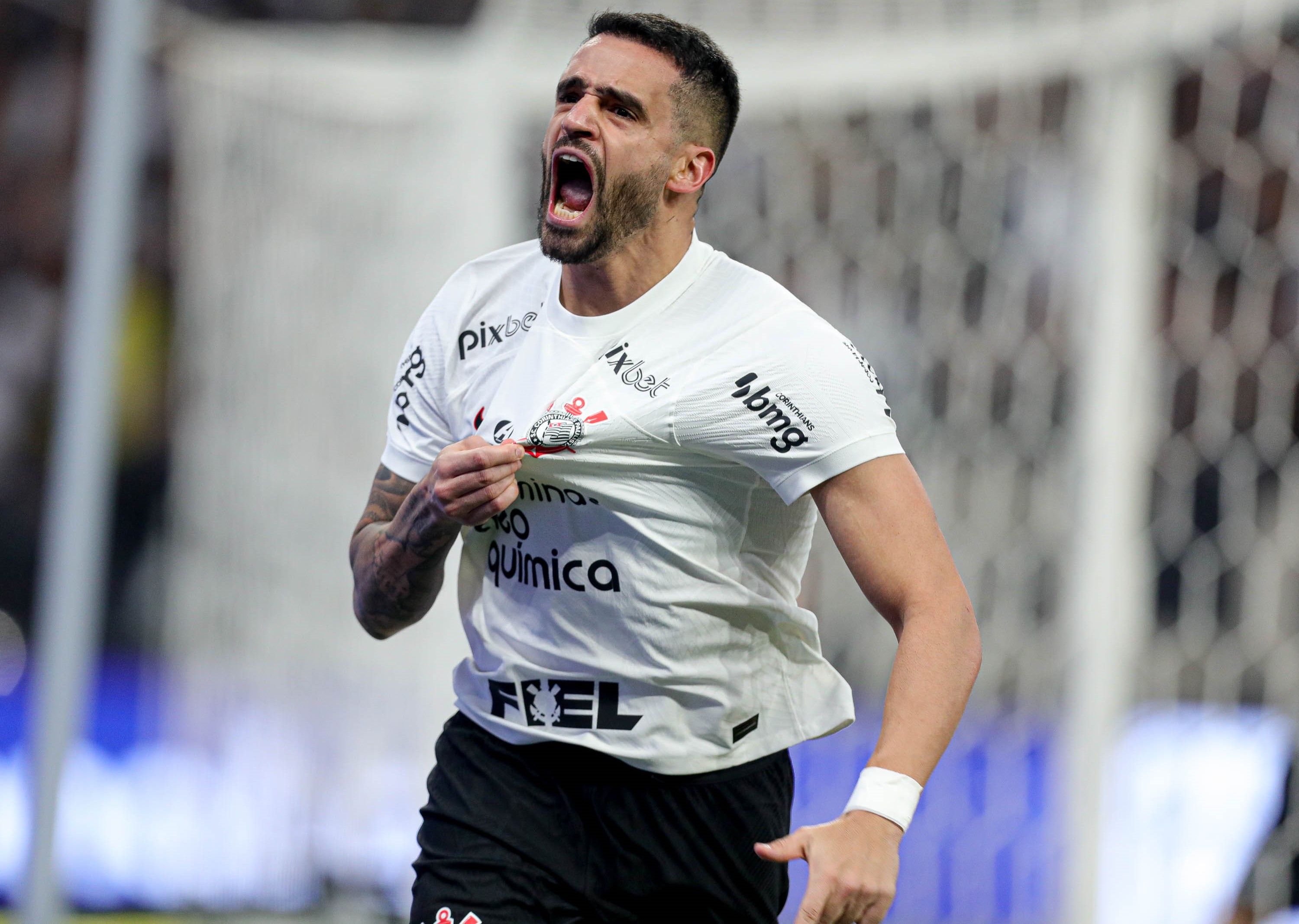 RENATO AUGUSTO SE DESPEDE! Timão prepara homenagem emocionante antes de enfrentar o Flamengo