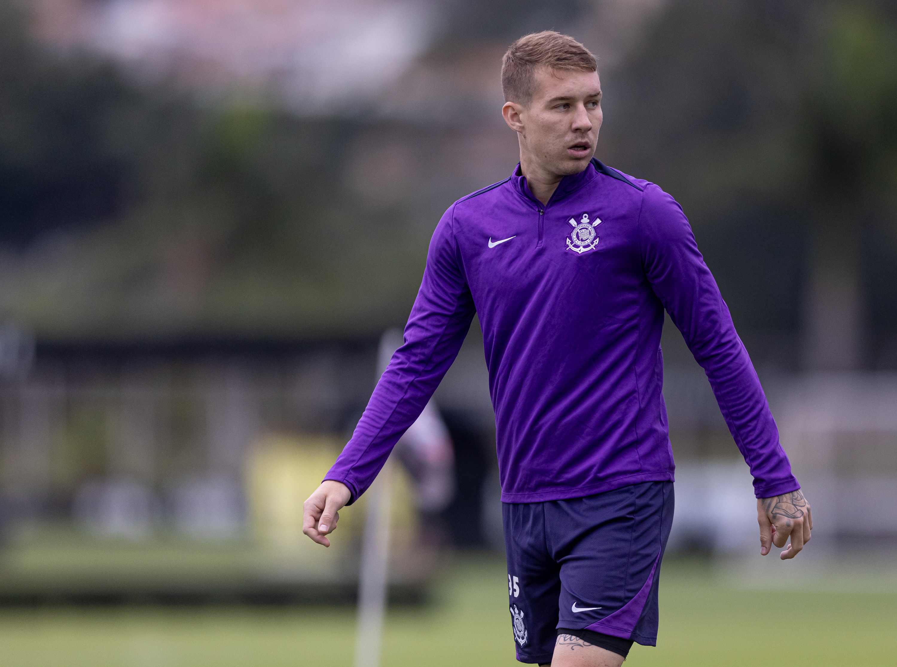 Volante do Corinthians é diagnosticado com deficiência de ferro e inicia tratamento médico