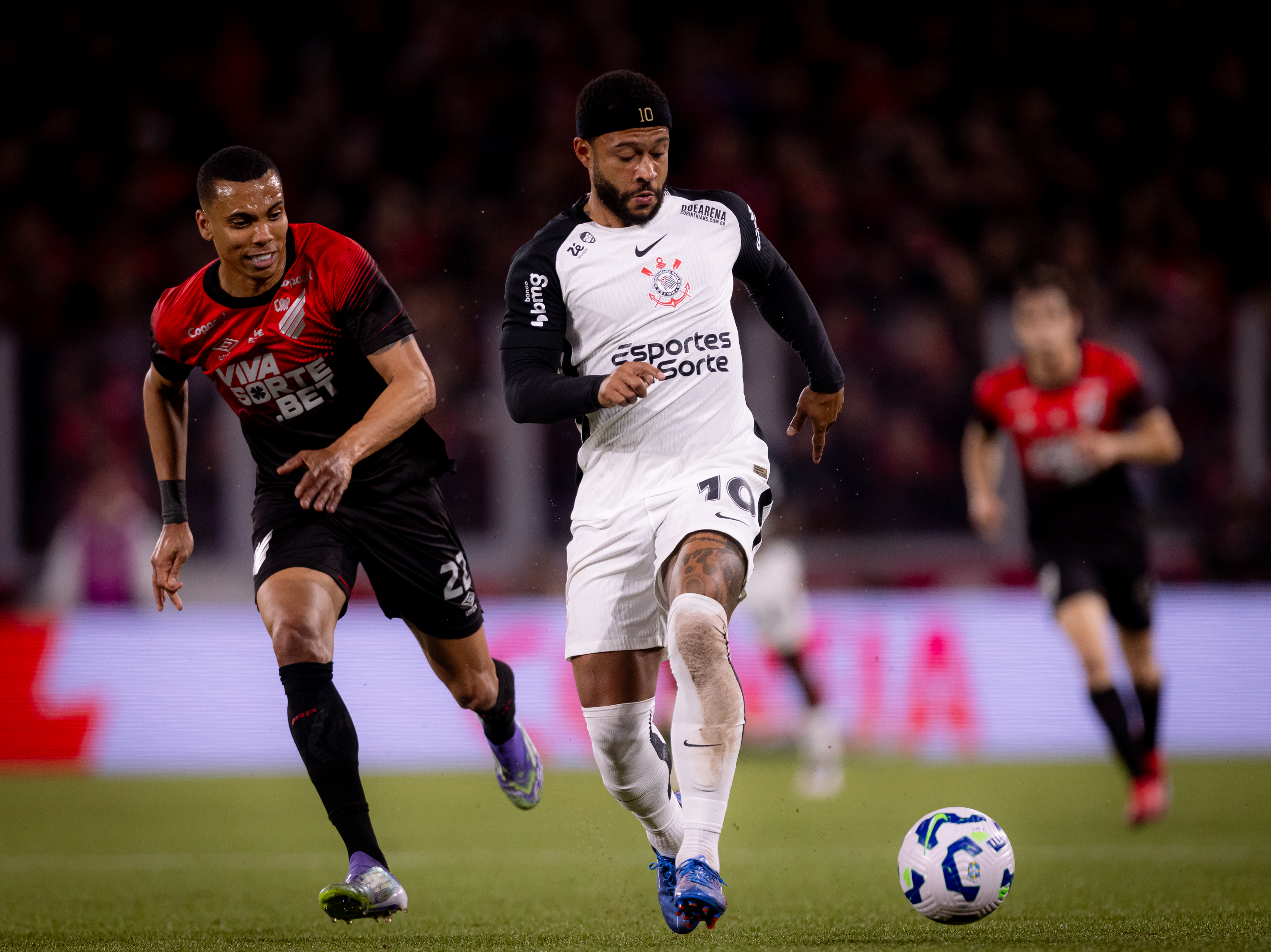 Corinthians enfrenta Athletico-PR na Copa do Brasil: onde assistir e escalações