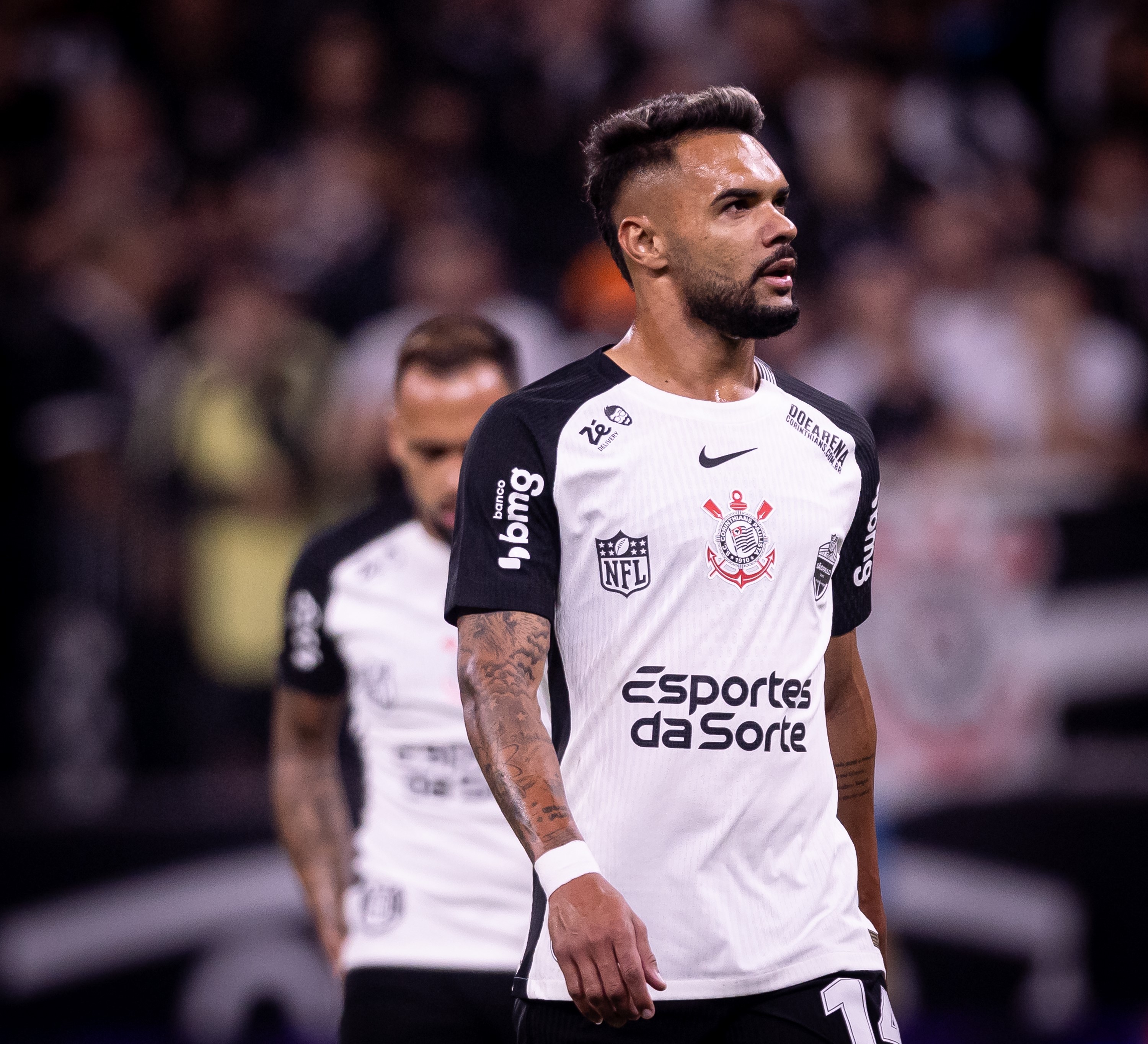 Raniele inicia tratamento para lesão na coxa no Corinthians