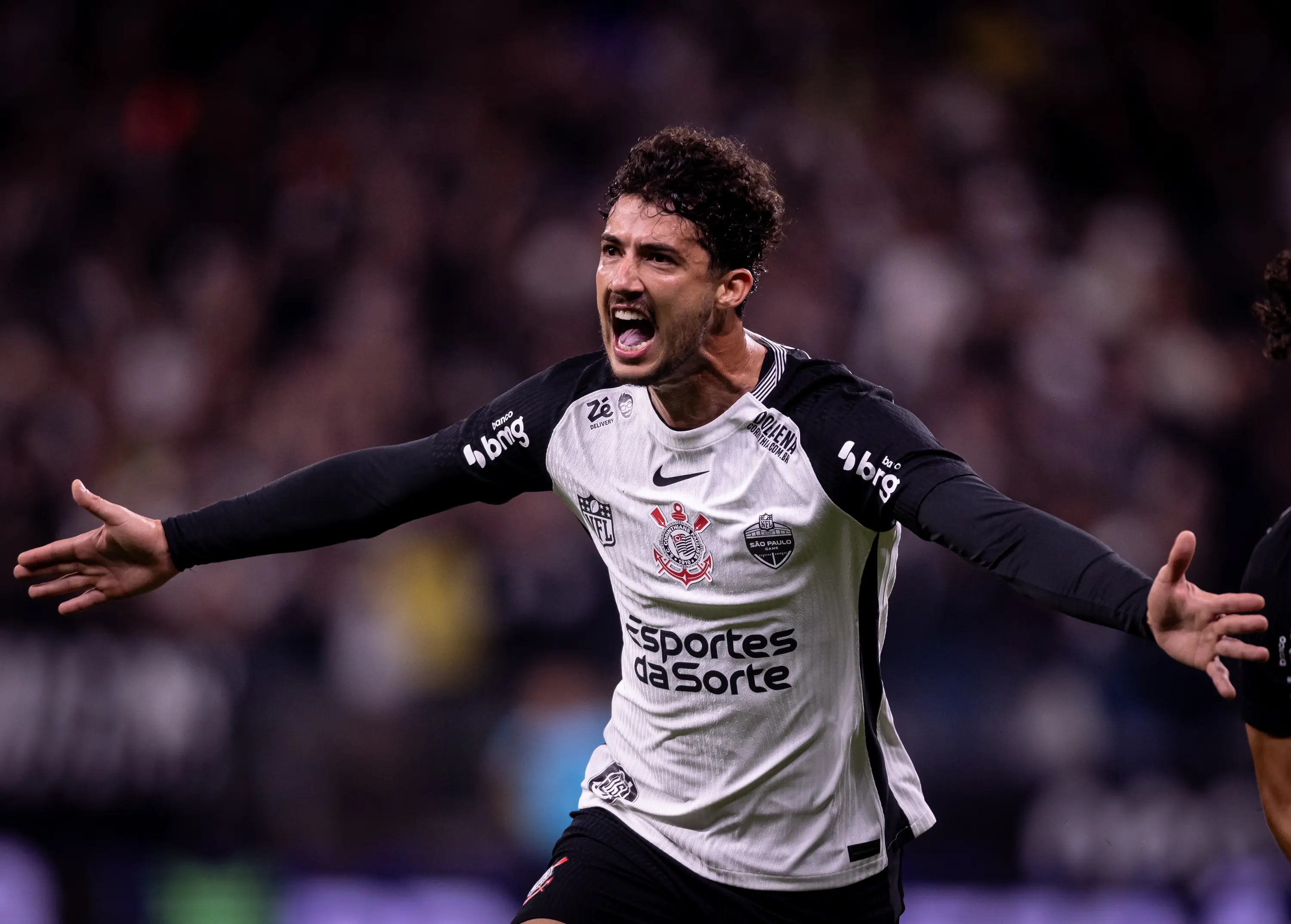 Com renovação encaminhada, Gustavo Henrique se diz à vontade no ...