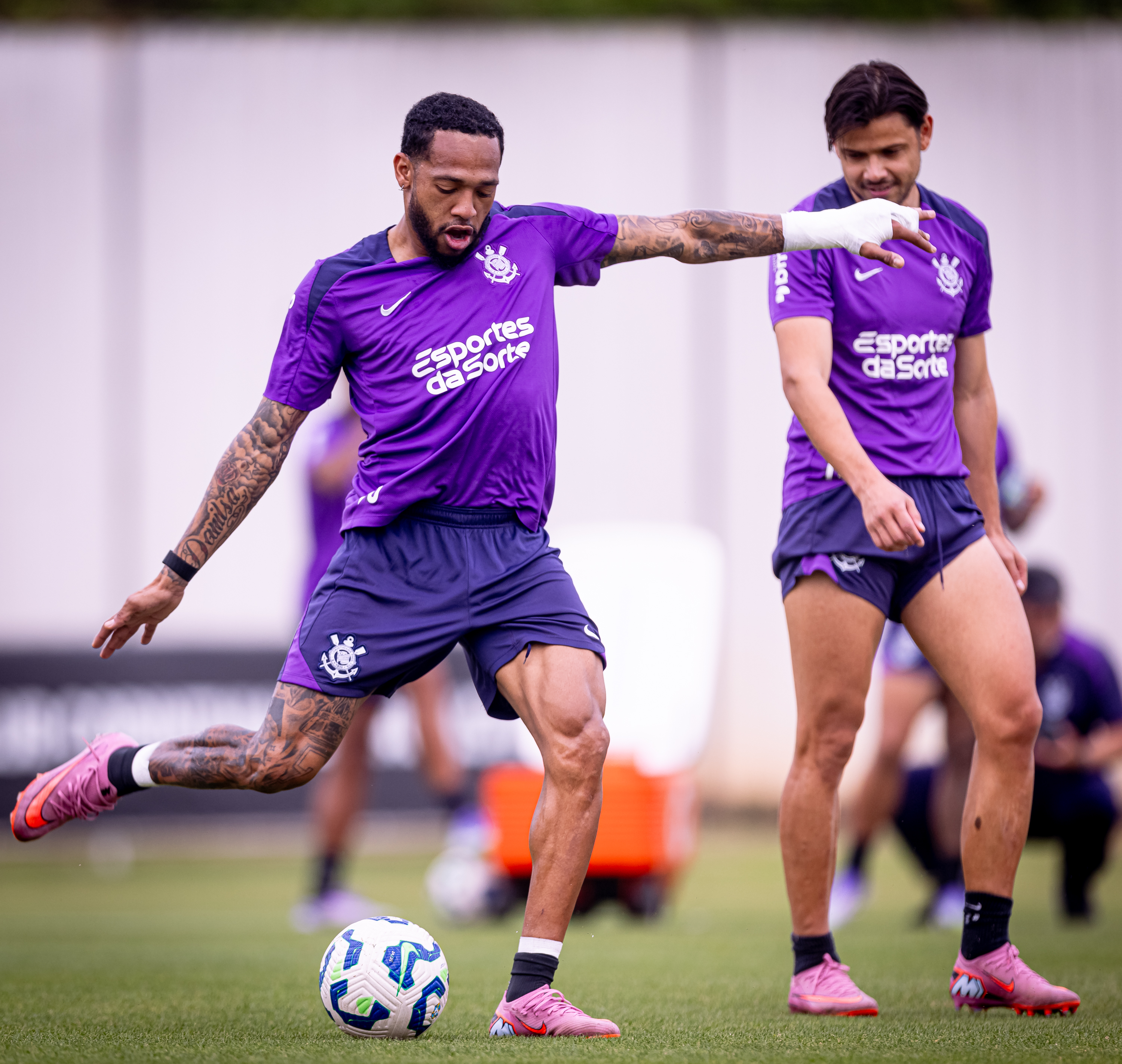 Corinthians retorna e inicia treinos visando duelo contra o Sport