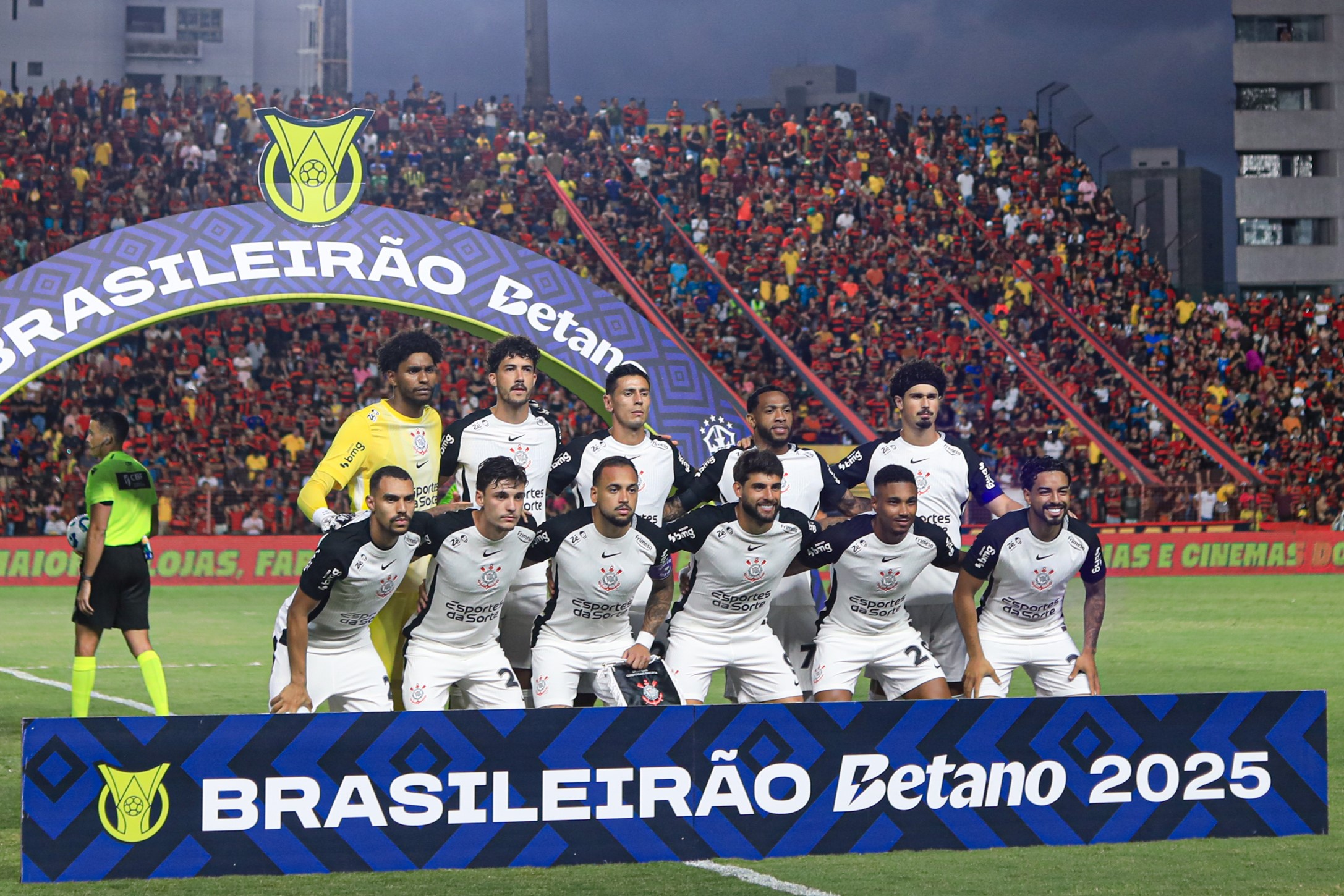 Torcedores definem 4-4-2 como formação ideal para o Corinthians