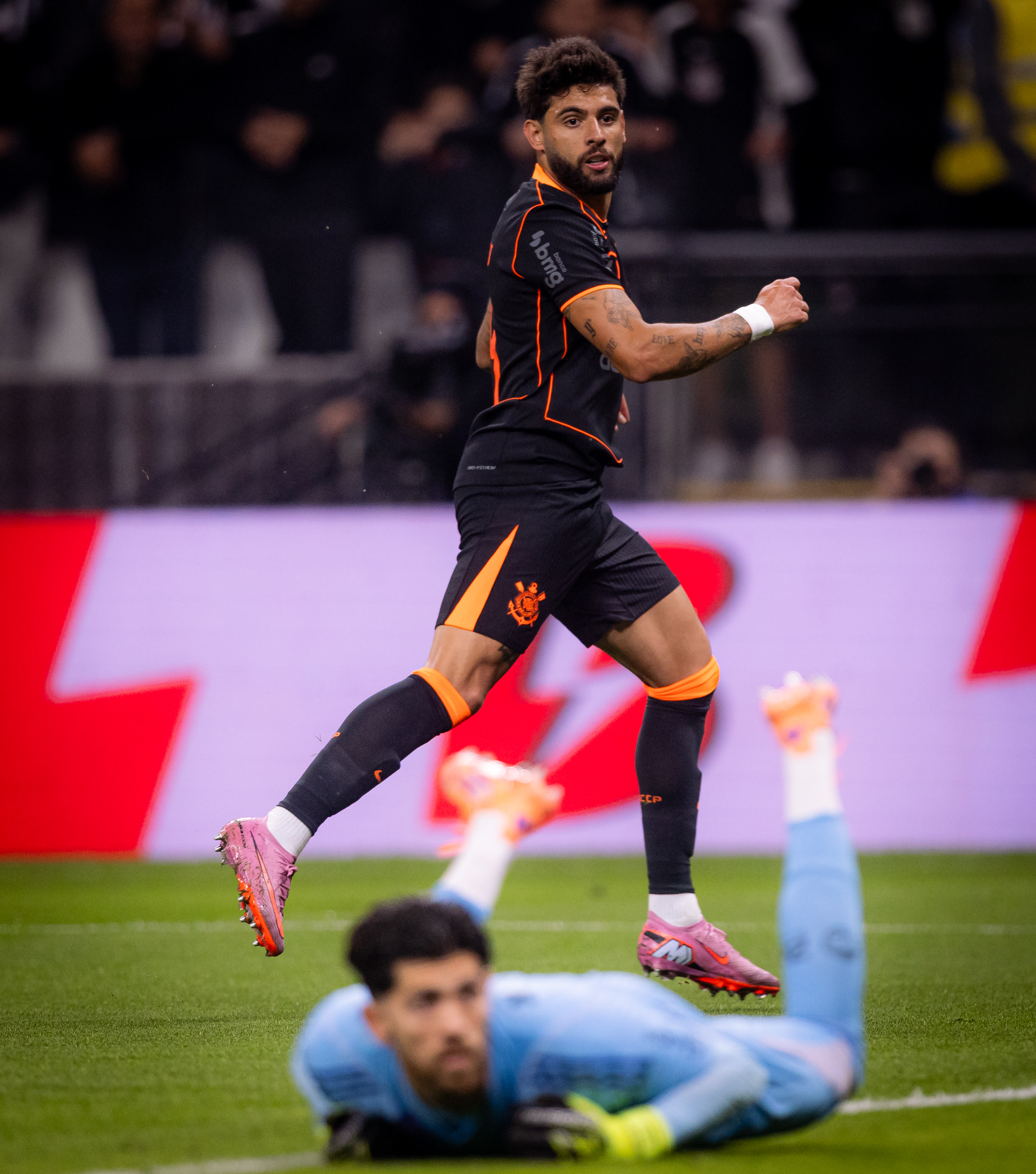 Yuri Alberto se desculpa por pênalti perdido em cavadinha após derrota do Corinthians