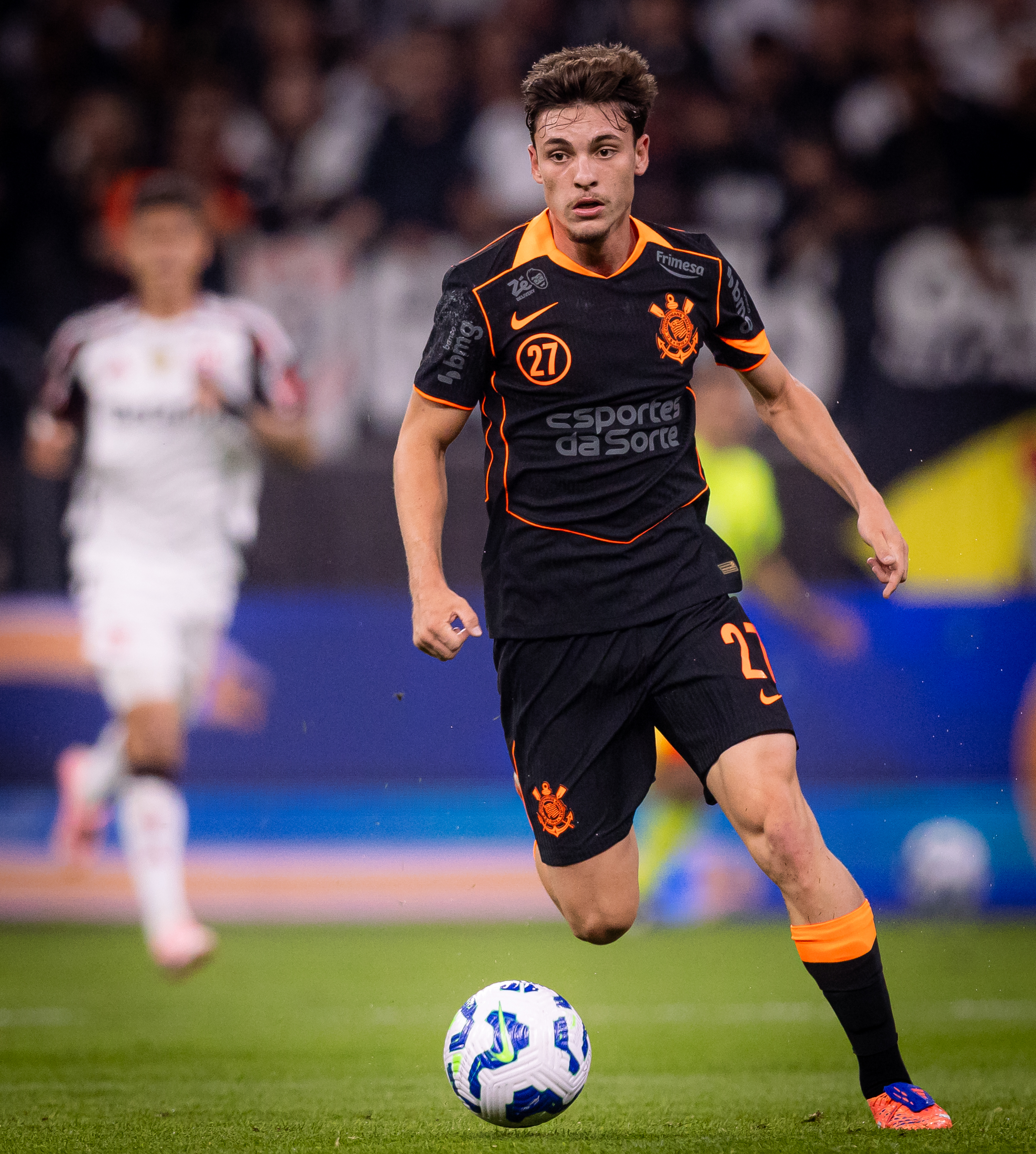 Evolução de Bidon e disputa por posição de Garro no Corinthians segundo Dorival