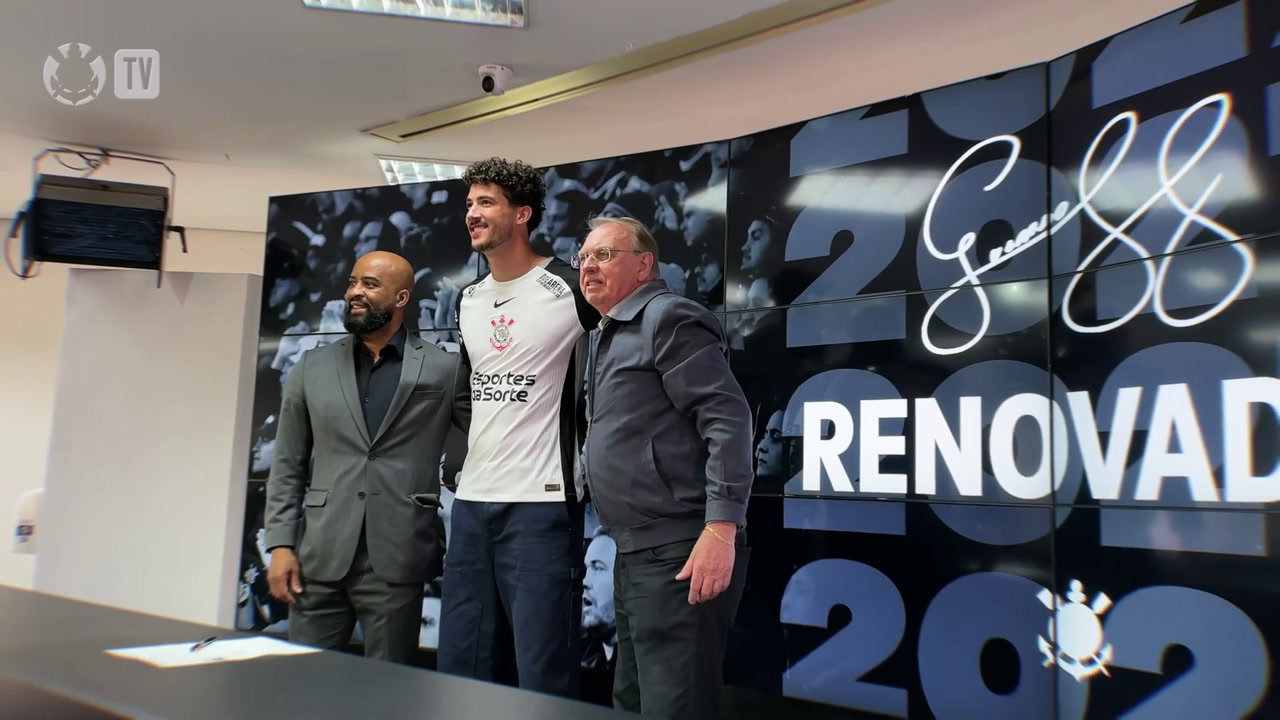 Gustavo Henrique tem permanência garantida no Corinthians com novo contrato