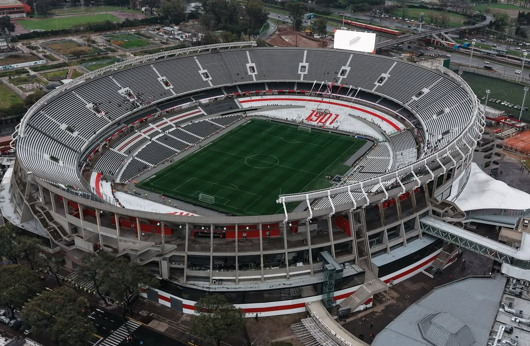 Palmeiras anuncia vendas de ingressos para partida contra River Plate na Argentina
