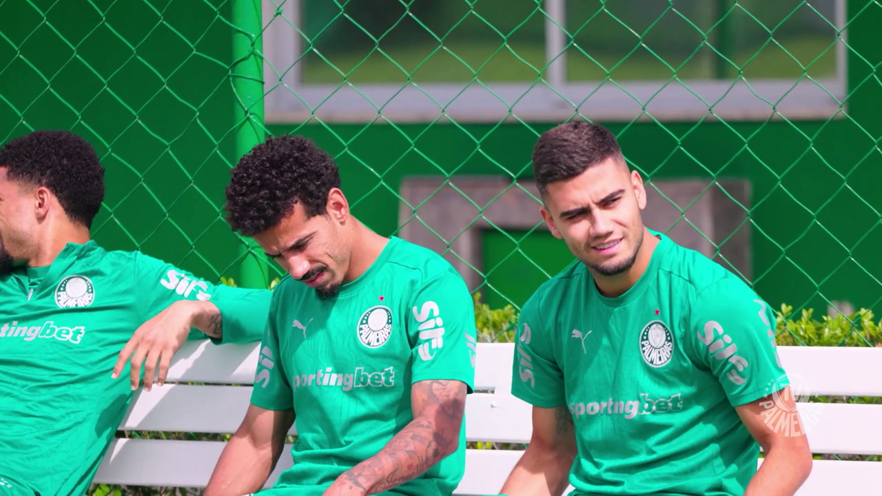 VOLTA A BRILHAR? Raphael Veiga reaparece no Palmeiras e anima torcedores com retorno aos trabalhos