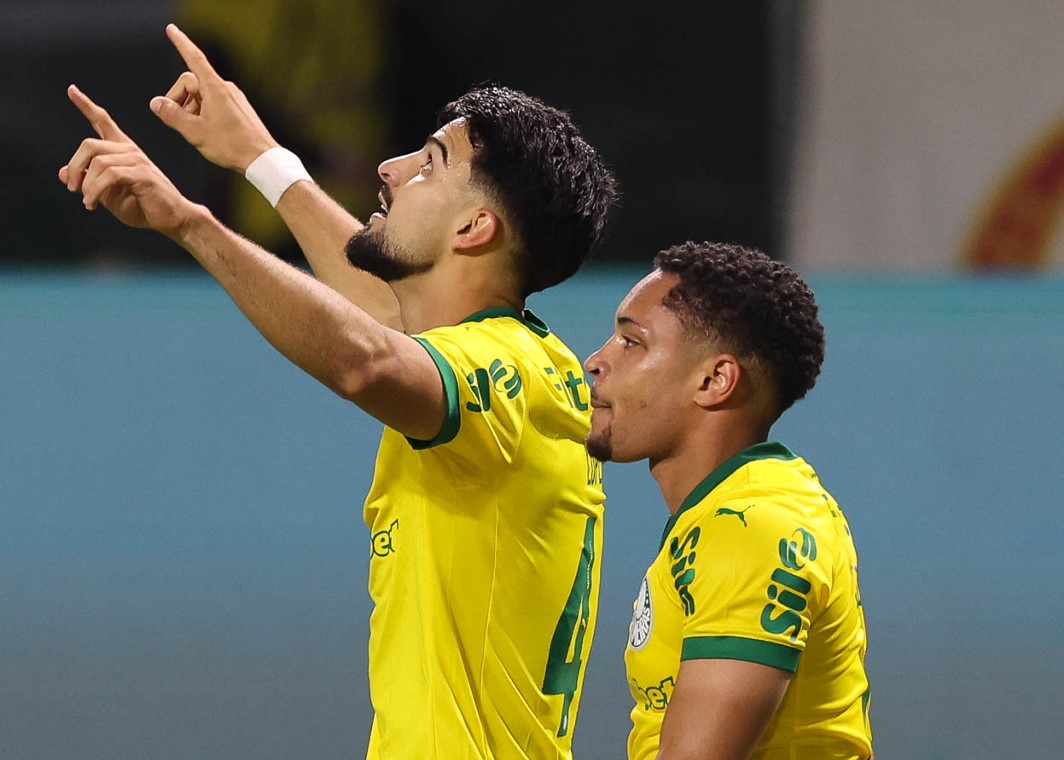 Flaco destaca jogo decisivo contra Palmeiras e mira recorde de artilharia com Abel