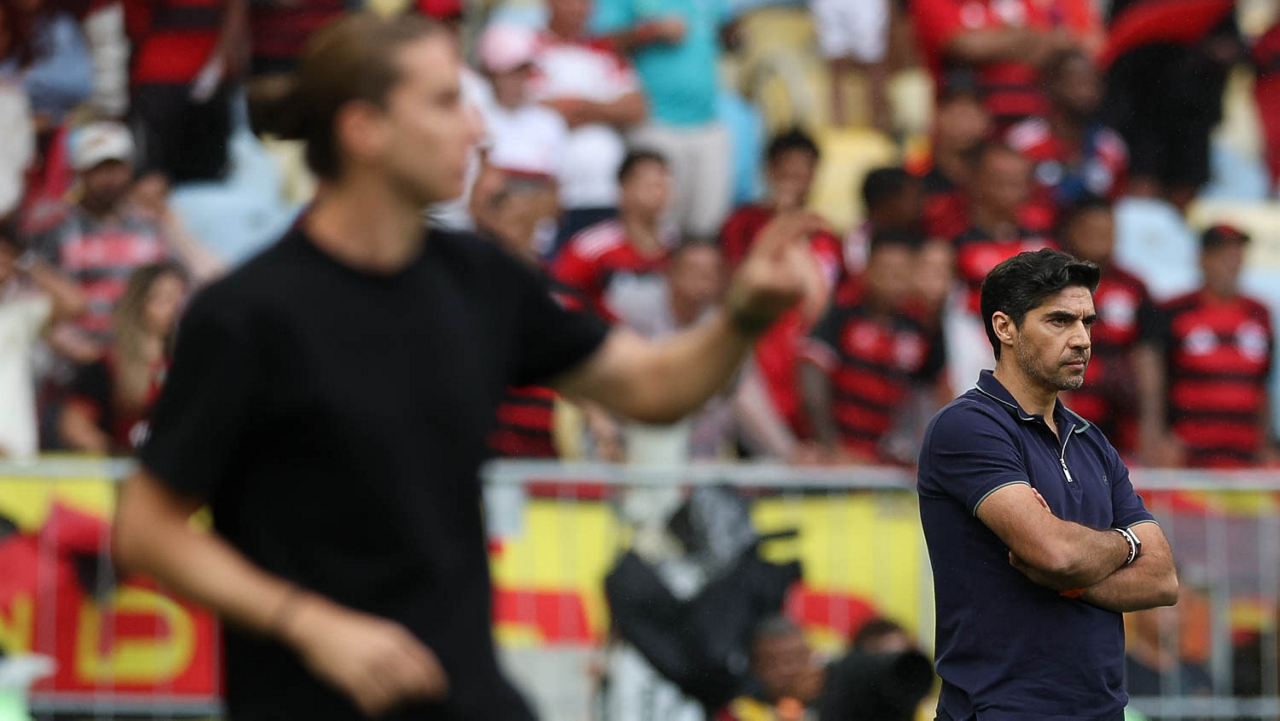 Diretor do Palmeiras reprova ética de Filipe Luís e critica comportamento de Boto