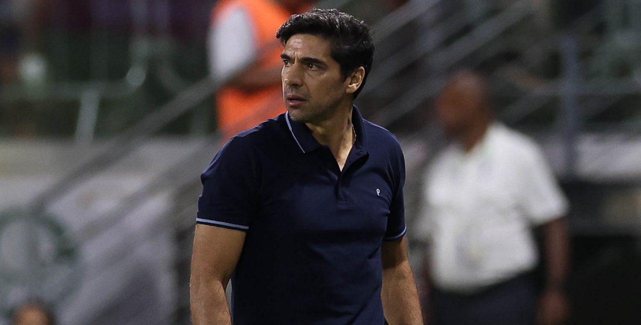 Técnico do Palmeiras dispara contra arbitragem e cobra sinceridade após fala de Jardim: 
