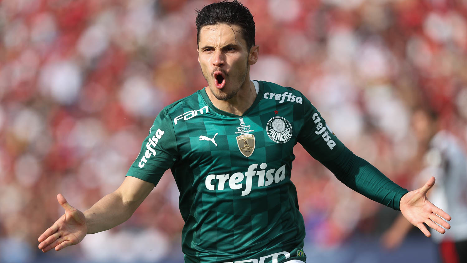 América-MEX mira Raphael Veiga, do Palmeiras, e acirra disputa no mercado internacional