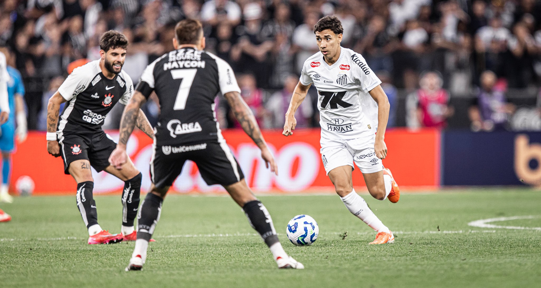 DIA DE CLÁSSICO! Corinthians enfrenta o Santos no Brasileirão; Saiba onde assistir!