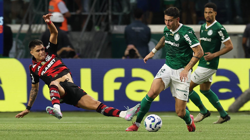 Flamengo e Palmeiras: onde assistir ao duelo da 29ª rodada do Brasileirão