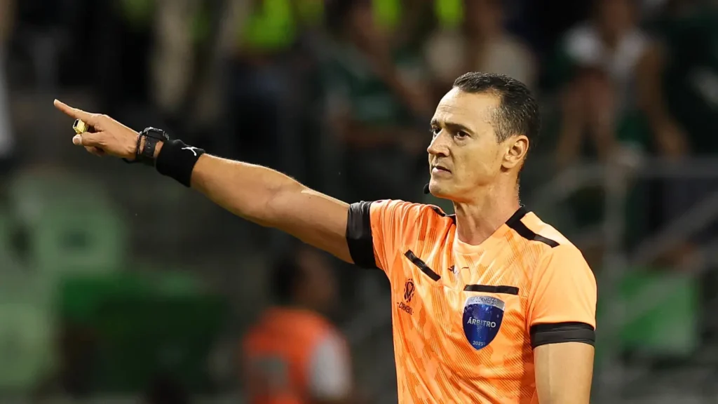 Abel convoca torcida do Palmeiras e diz: 