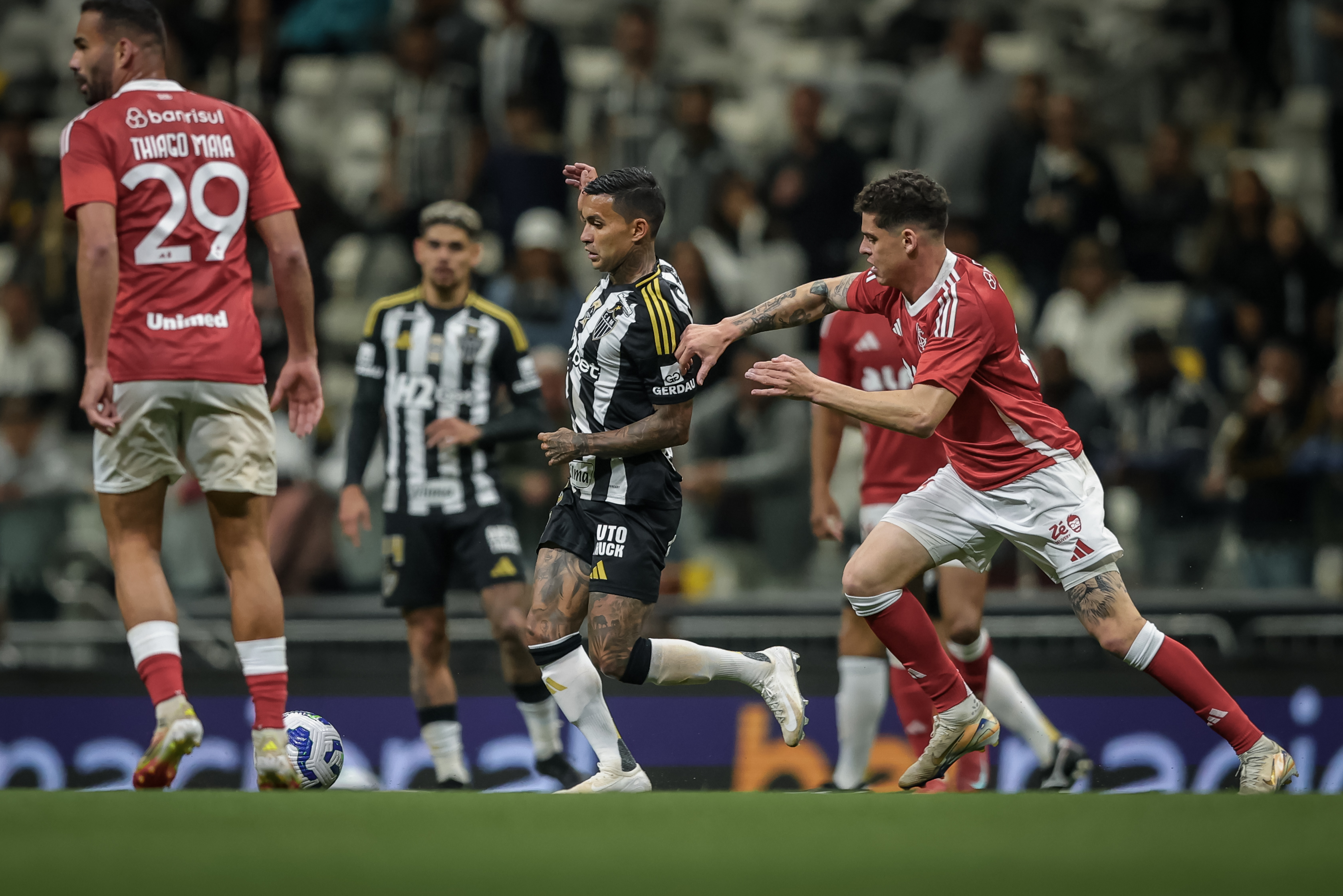 Internacional x Atlético-MG: onde assistir, estatísticas e escalações