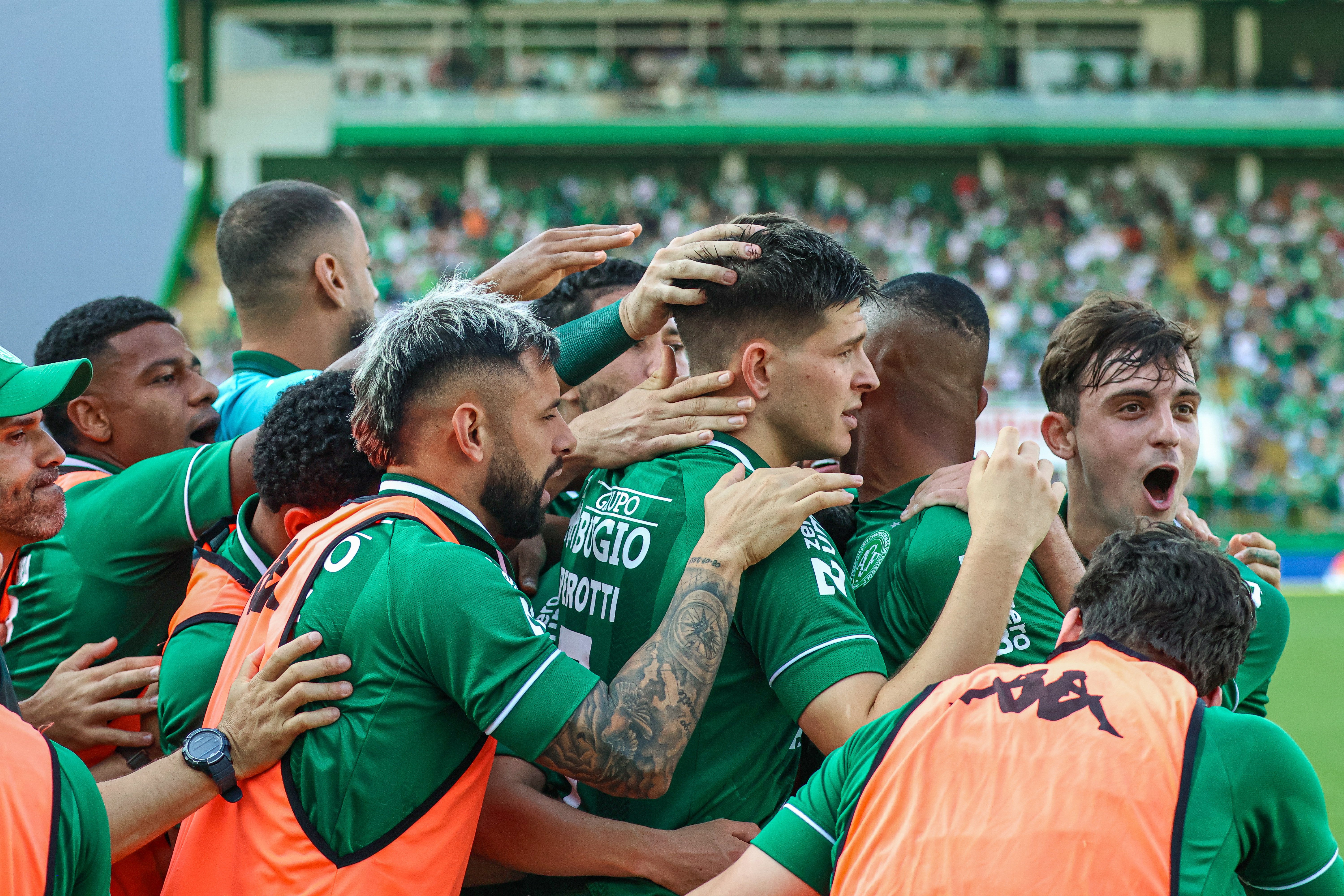 Chapecoense x Botafogo-SP: onde assistir e escalações