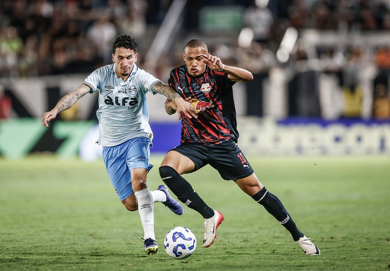 CBF divulga áudio do VAR de expulsão polêmica em Red Bull Bragantino x Grêmio