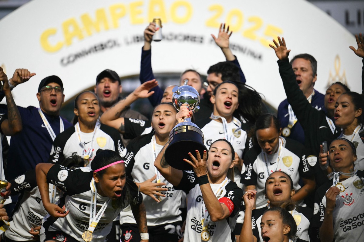 Corinthians: equilíbrio entre ataque eficaz e defesa consistente no título da Libertadores feminina