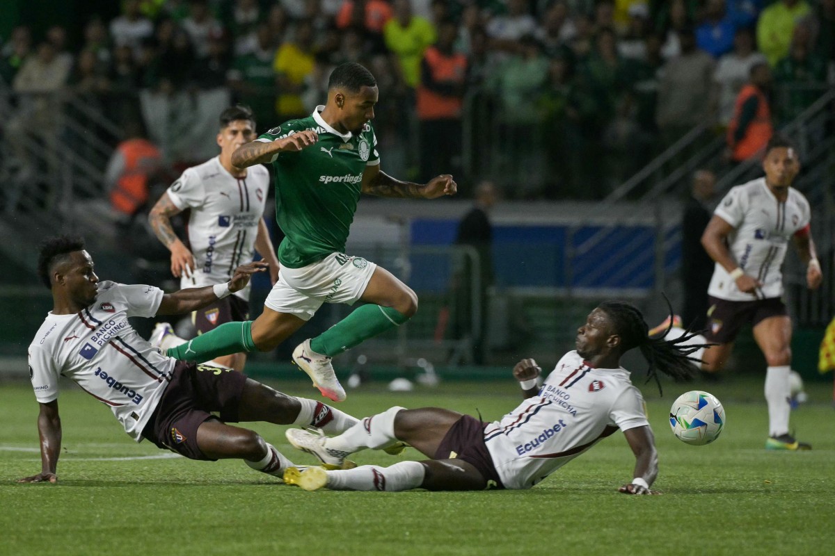 Allan celebra titularidade contra a LDU e revela: 