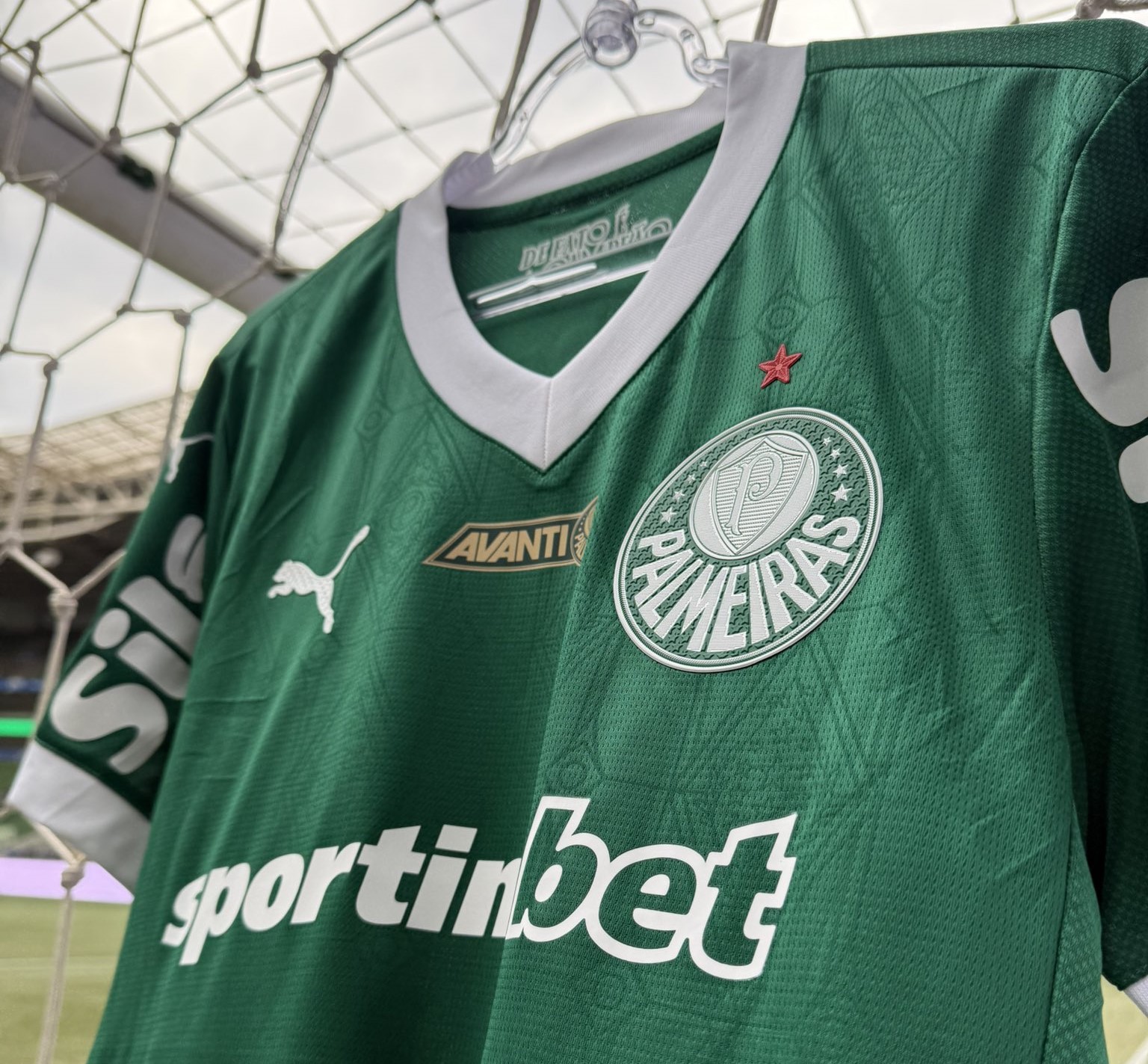 Abel escala Palmeiras com Raphael Veiga titular contra o Vasco