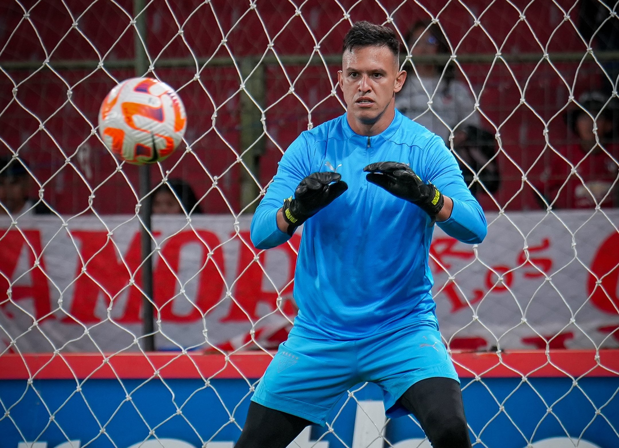 LDU perde titular crucial e gera preocupação nos bastidores para semifinal contra o Palmeiras