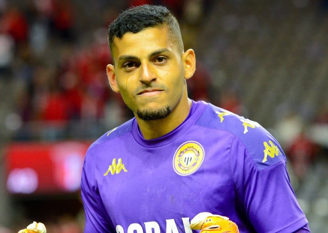 Goleiro do Palmeiras fala sobre adaptação em Portugal após lesão e busca continuidade