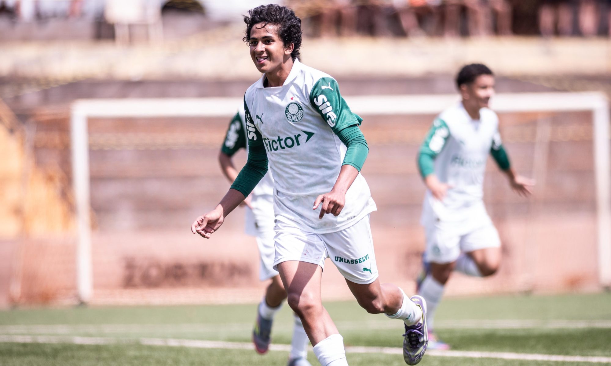 Palmeiras avança nas quartas do Paulistão com vitórias no Sub-15 e Sub-17